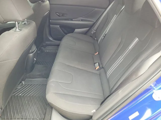 Used 2025 Blue Hyundai SEL Sport image 32