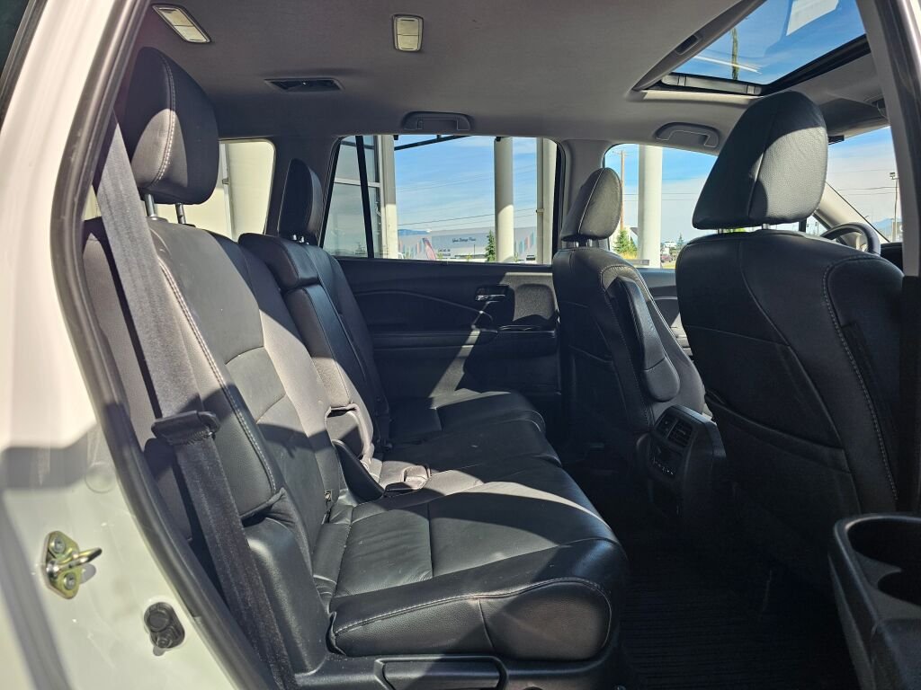 Used 2020 White Honda EX-L image 13