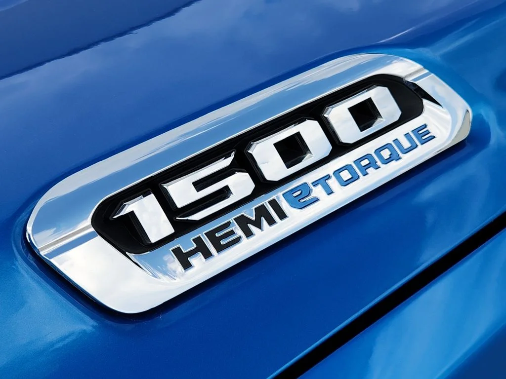 Used 2022 Hydro Blue Pearlcoat Ram Laramie image 12