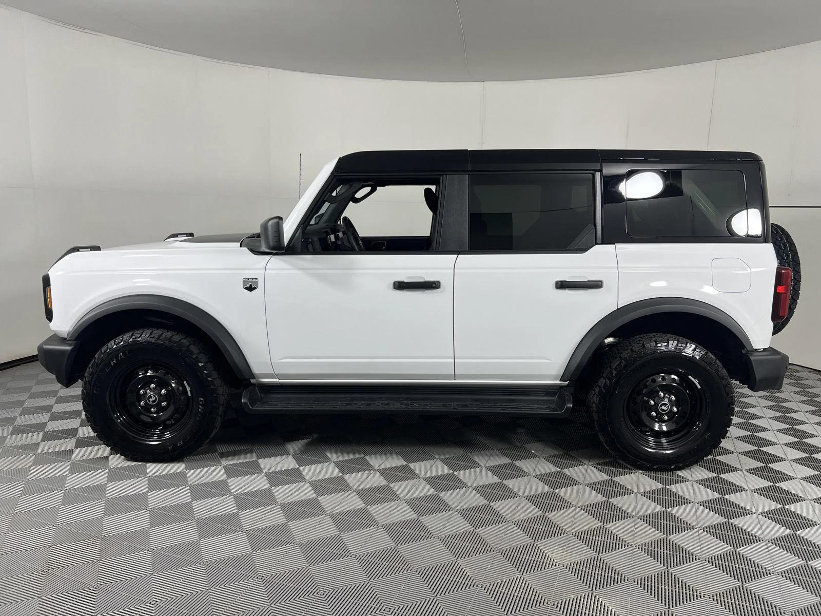 New 2026 Oxford White Ford Big Bend image 7