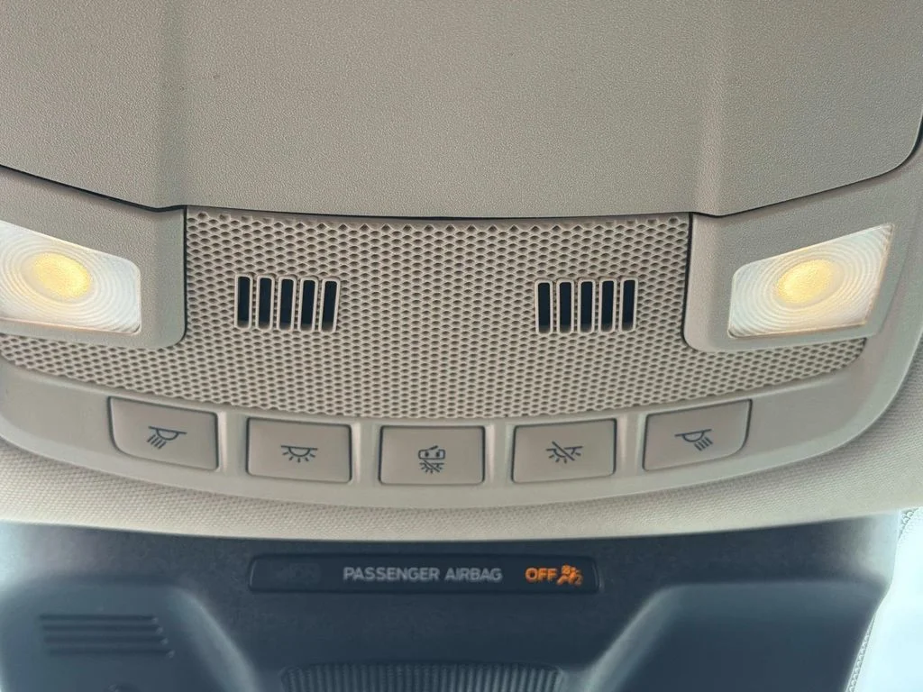 Used 2023 Star White Ford XLT image 34
