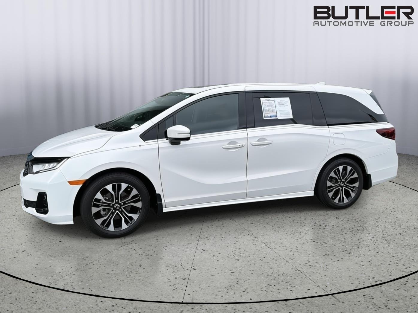 Used 2025 Platinum White Pearl Honda Elite image 3