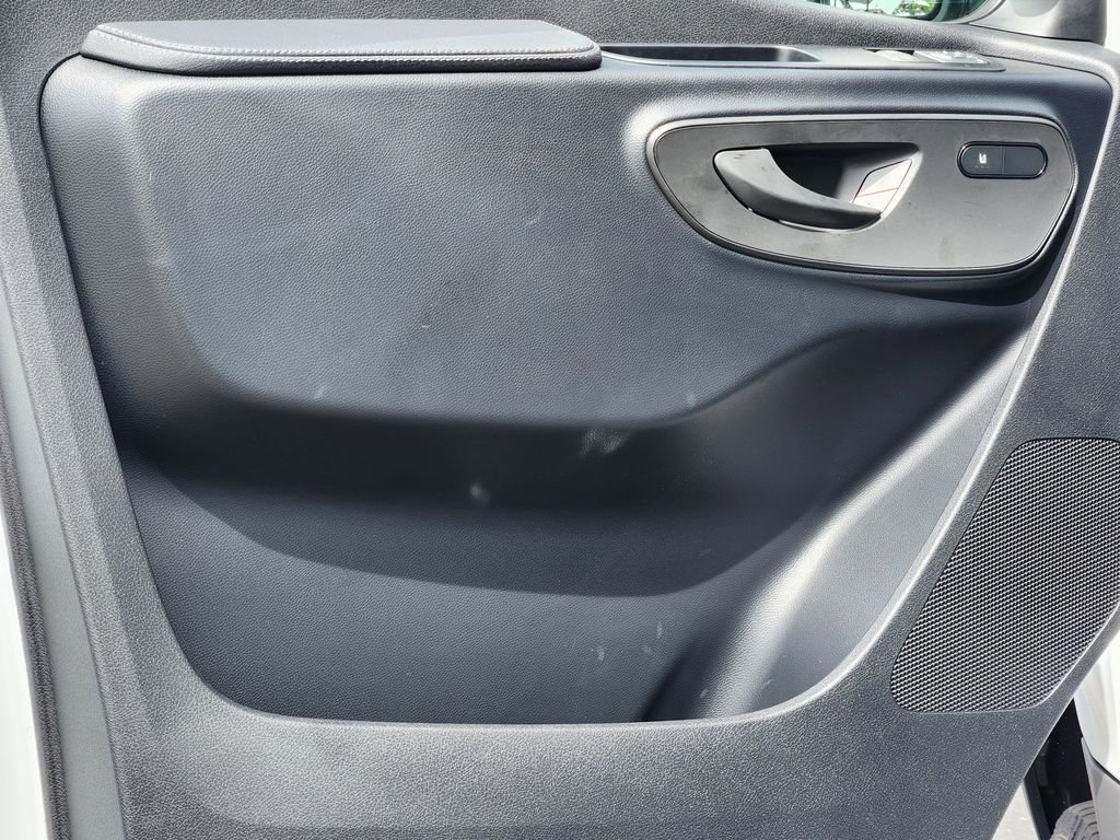 New 2026 ARCTIC WHITE Mercedes-Benz CARGO image 13