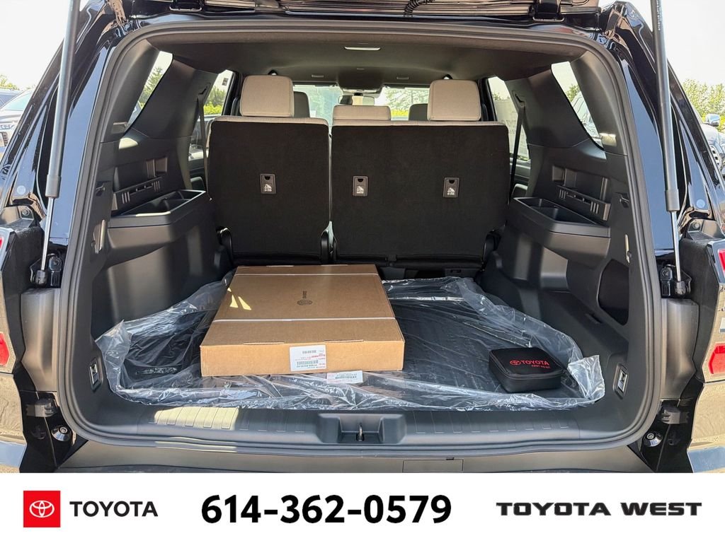 New 2026 Black Toyota SR5 image 9