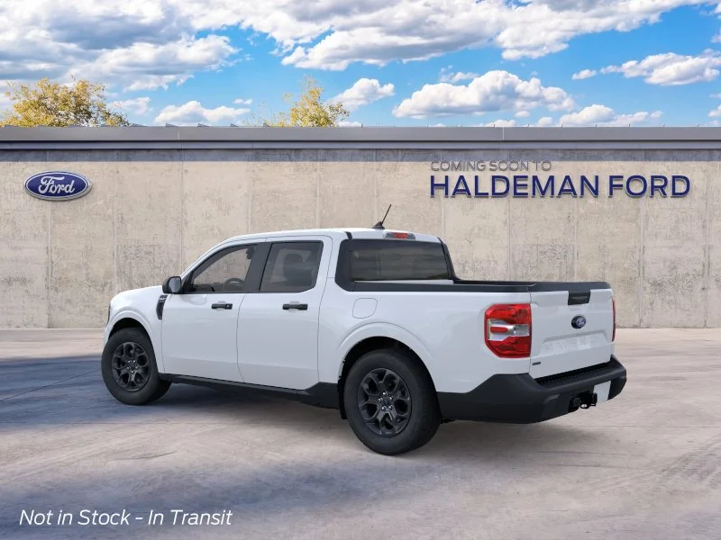 New 2026 Oxford White Ford XLT image 4