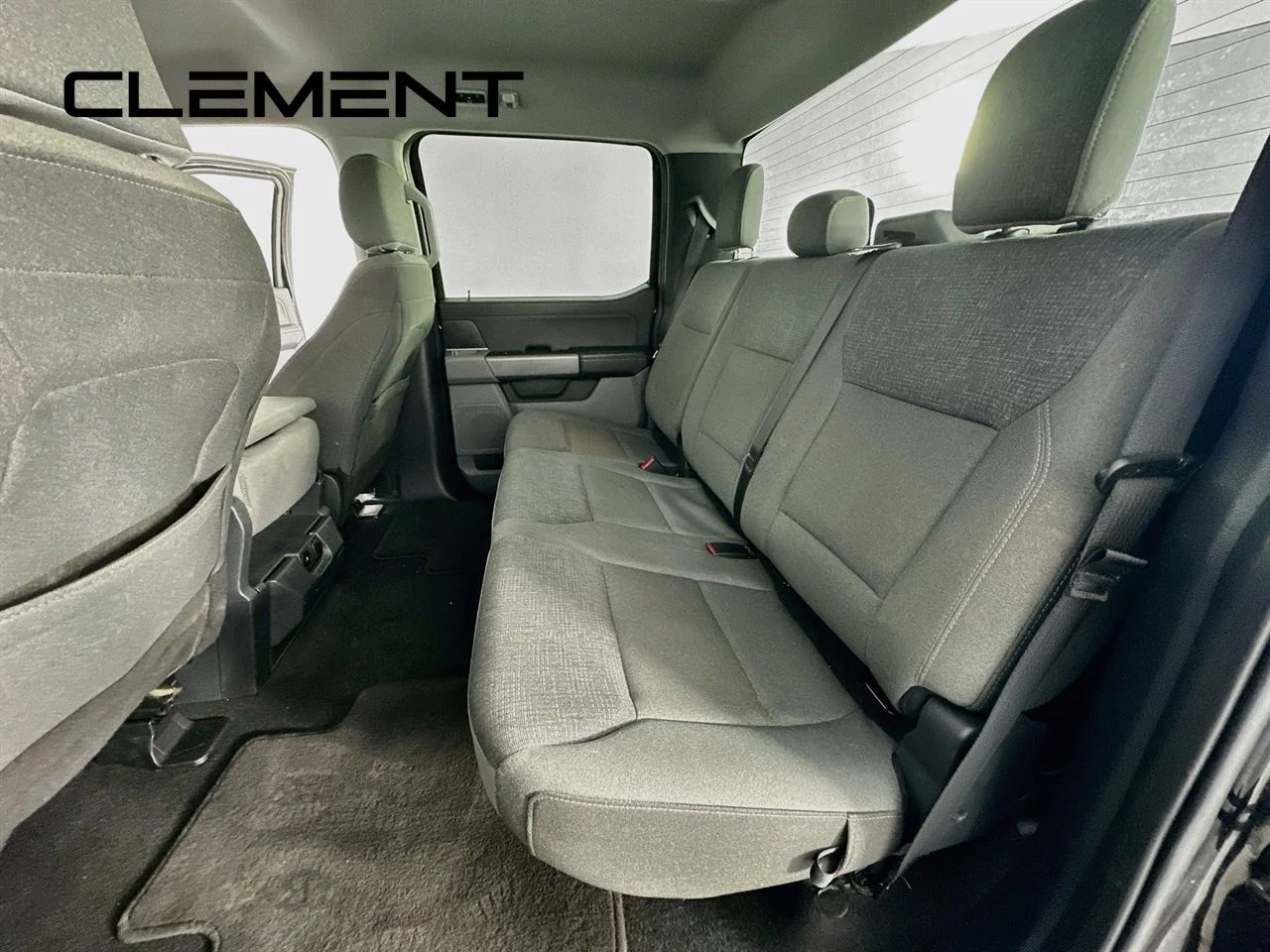 Used 2024 Black Ford XLT image 30