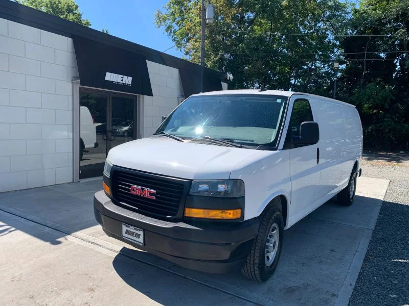 2023 GMC Savana Cargo Van