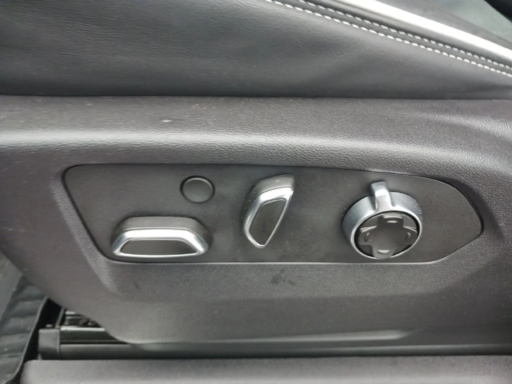 Used 2024 Thunderstorm Gray GMC AT4X image 35