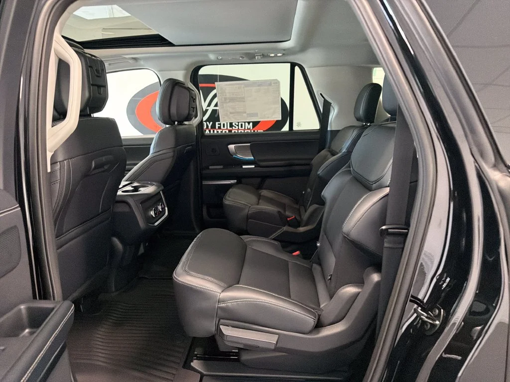 New 2027 Agate Black Metallic Ford MAX Platinum image 14