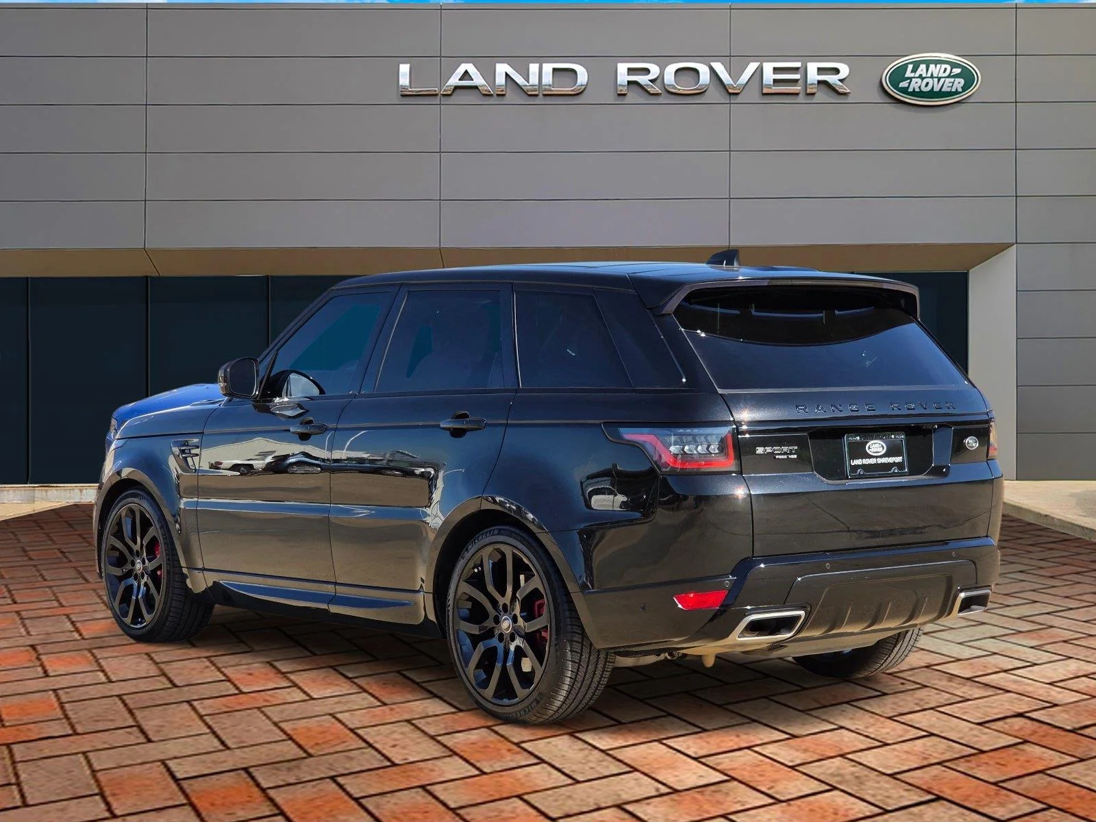 Used 2020 Narvik Black Land Rover HSE Dynamic image 6