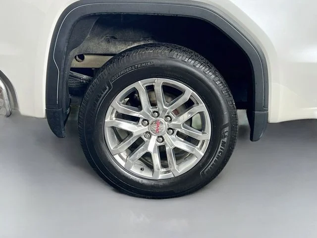 Used 2021 White GMC SLT image 39