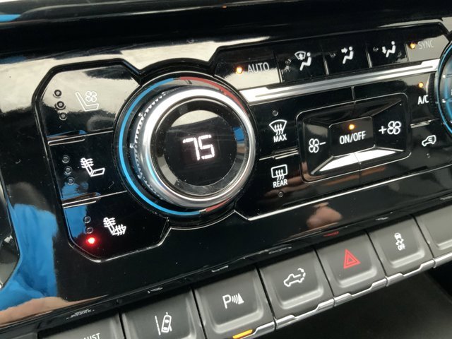 Used 2024 Onyx Black GMC AT4 image 34