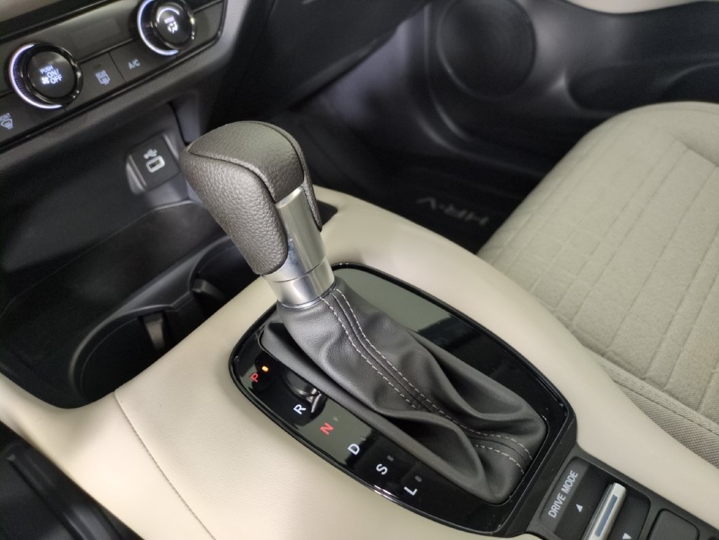 2025 Honda HR-V LX - Photo 28