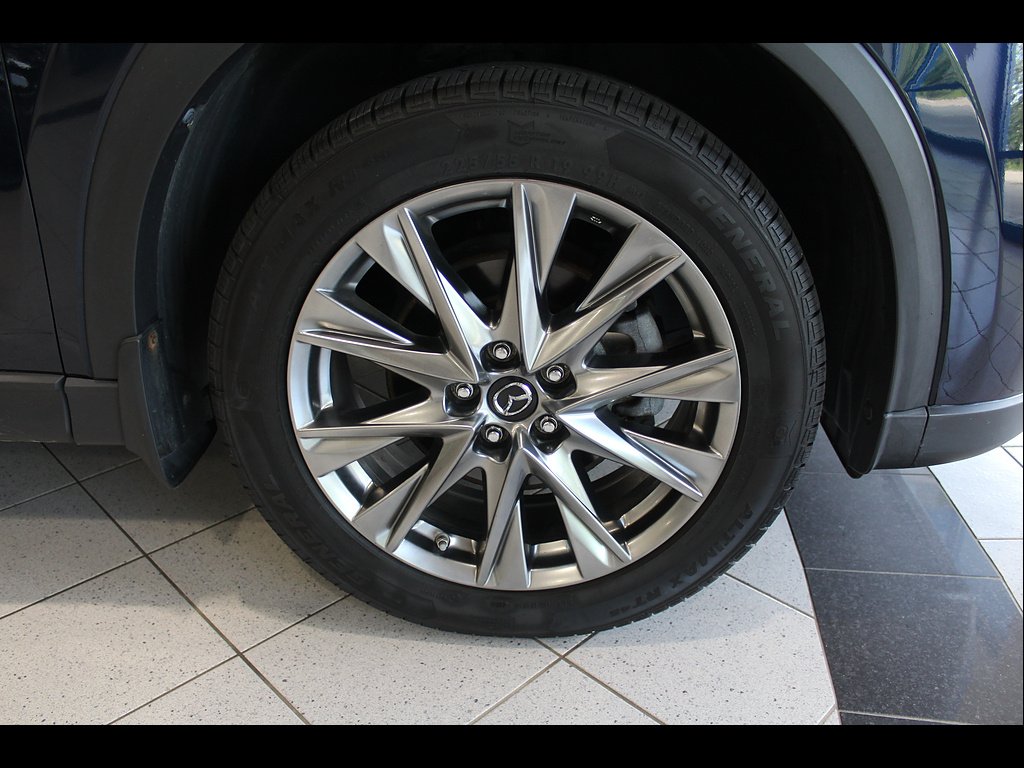 Used 2019 Deep Crystal Blue Mica Mazda Signature image 10