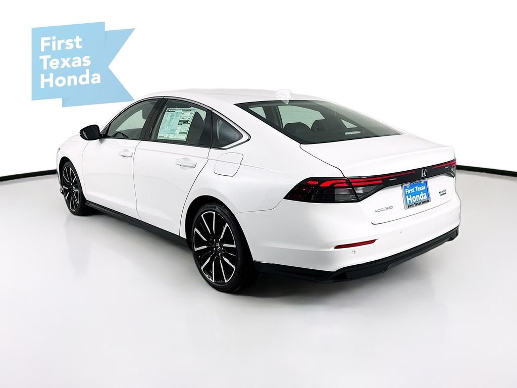 New 2026 Platinum White Pearl Honda Touring image 5