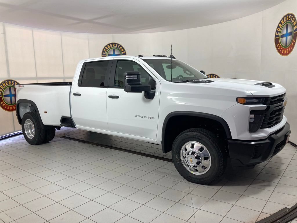 2026 Chevrolet Silverado 3500 HD LTZ - Photo 15