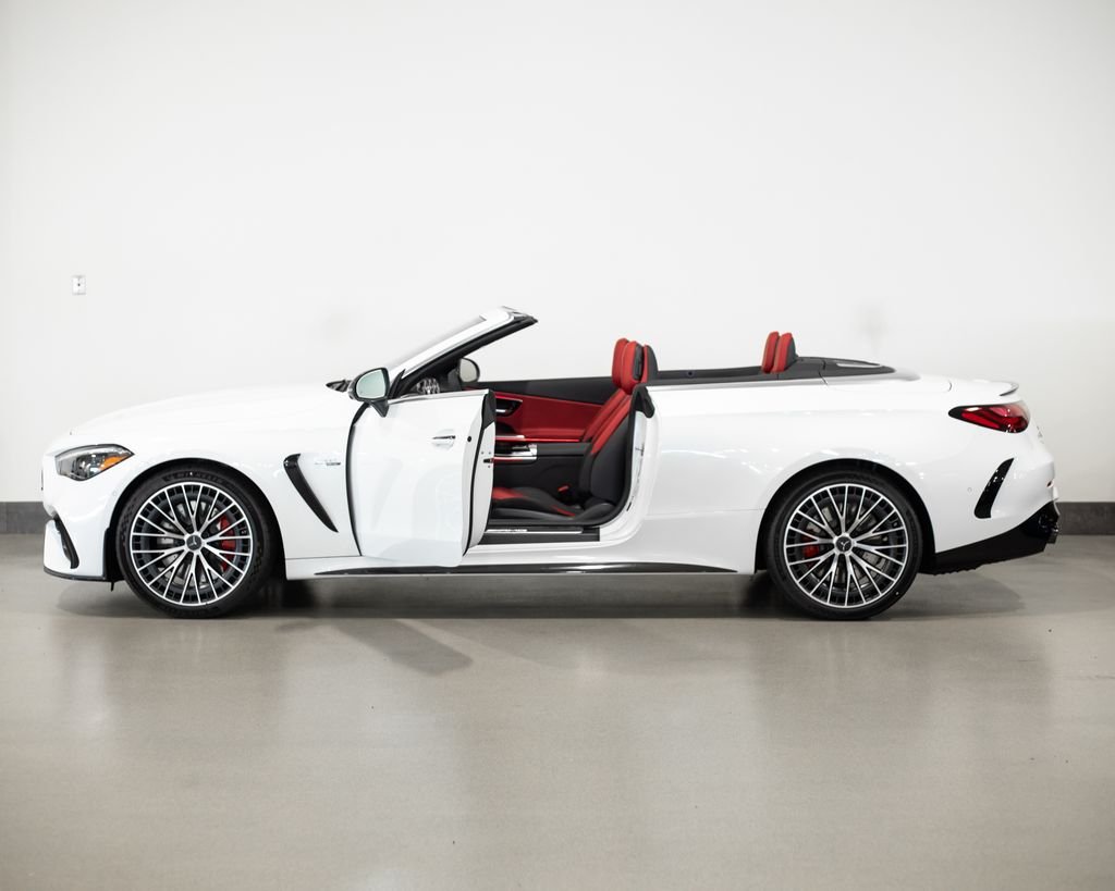New 2027 MANUFAKTUR Moonlight White Metallic Mercedes-Benz CLE 53 AMG® image 4
