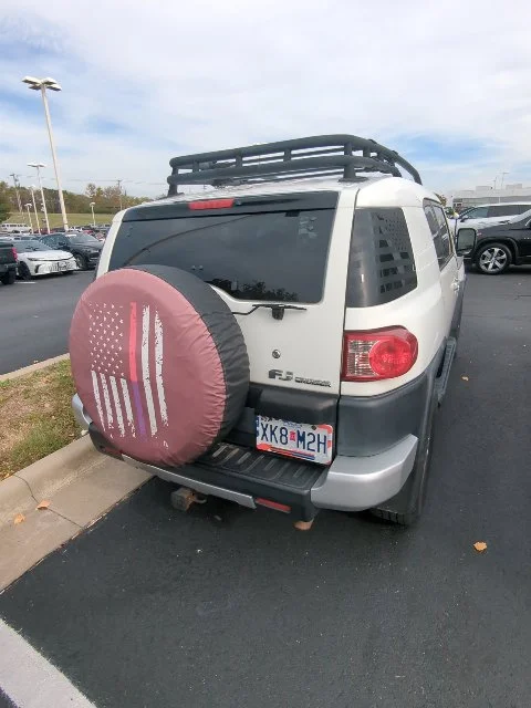 Used 2011  Toyota Base image 3