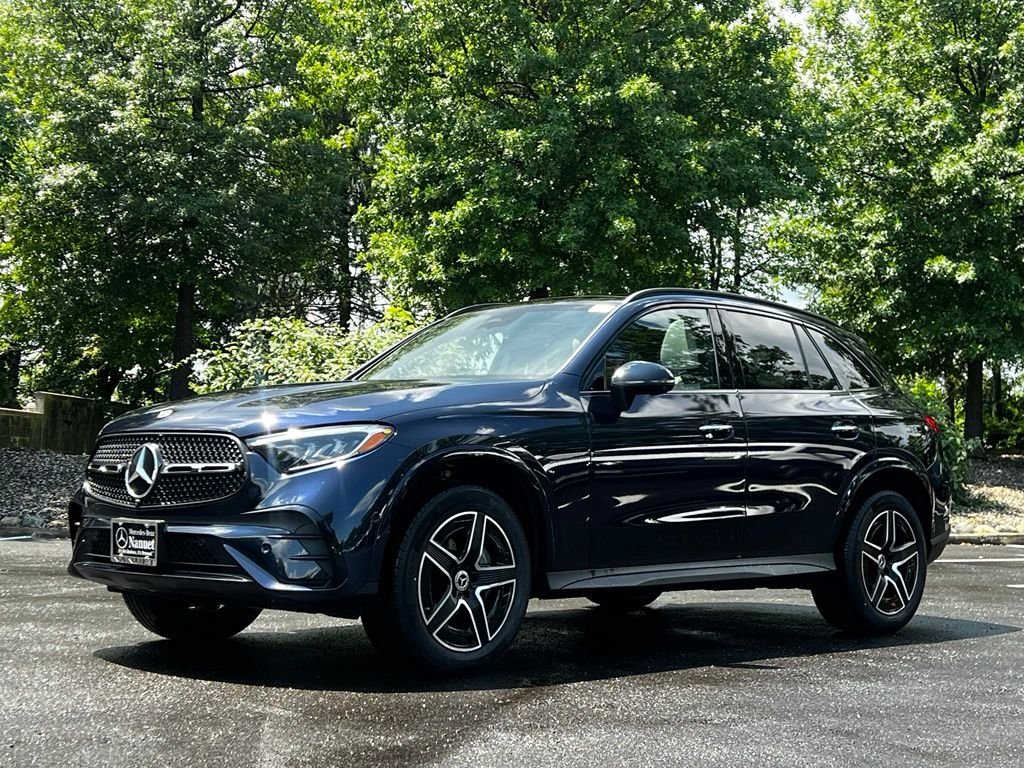 2023 Mercedes-Benz GLC