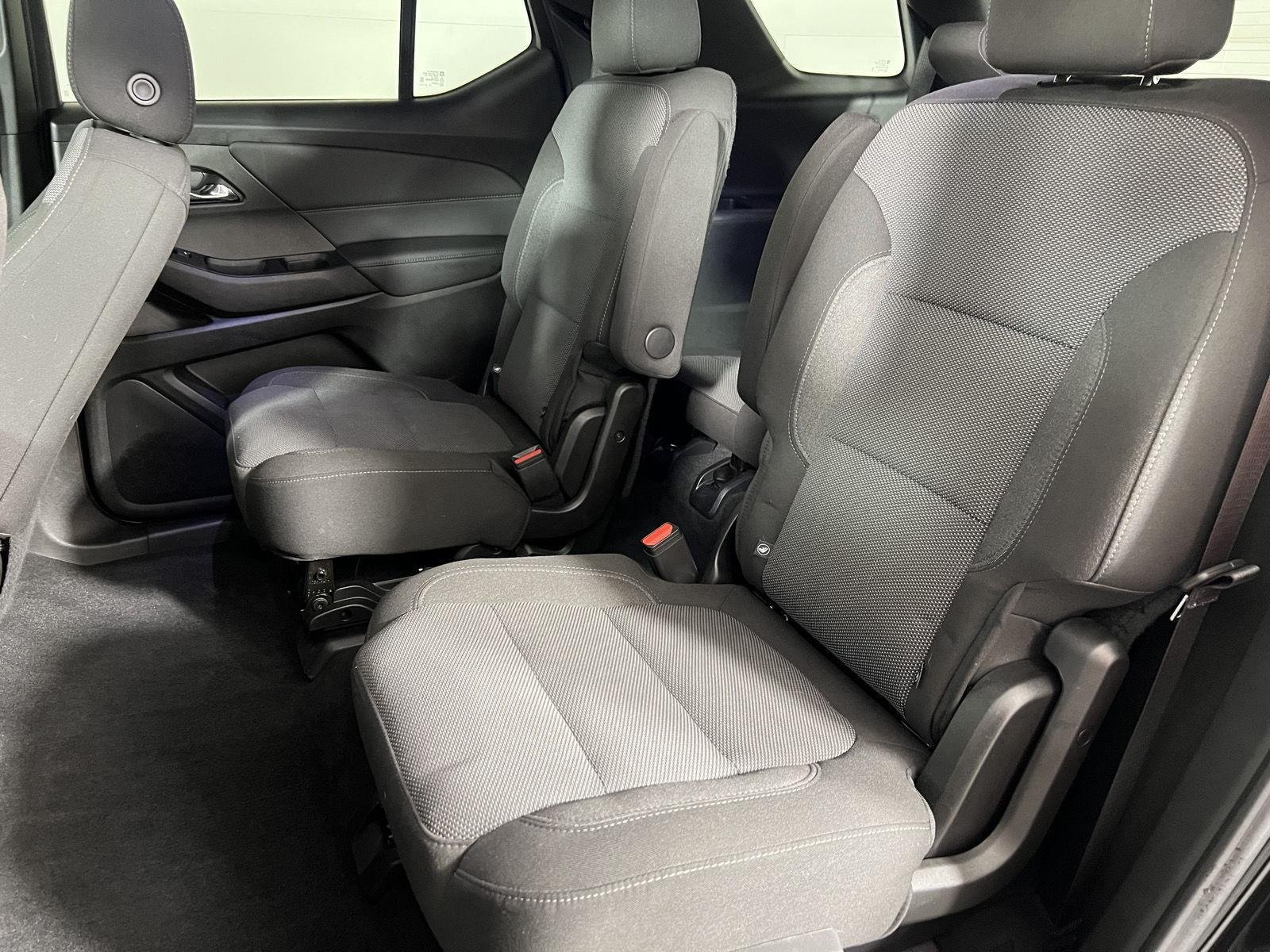 Used 2023 Mosaic Black Metallic Chevrolet LT Cloth image 9