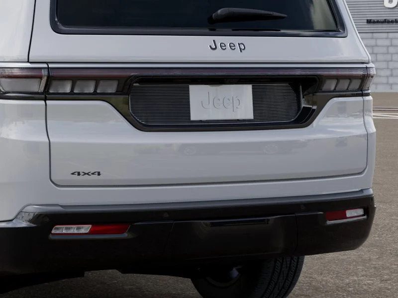 New 2026 Bright White Clear-Coat Exterior Paint Jeep BASE image 13