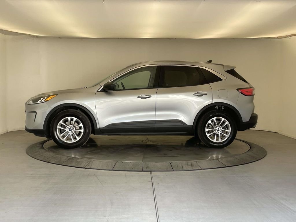 Used 2022 Ford Escape SE with VIN 1FMCU9G63NUA72872 for sale in Sewickley, PA