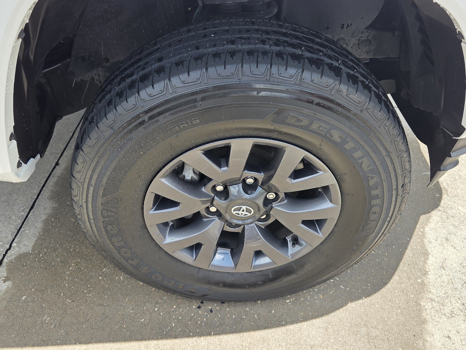 Used 2023 Ice Toyota SR5 image 11