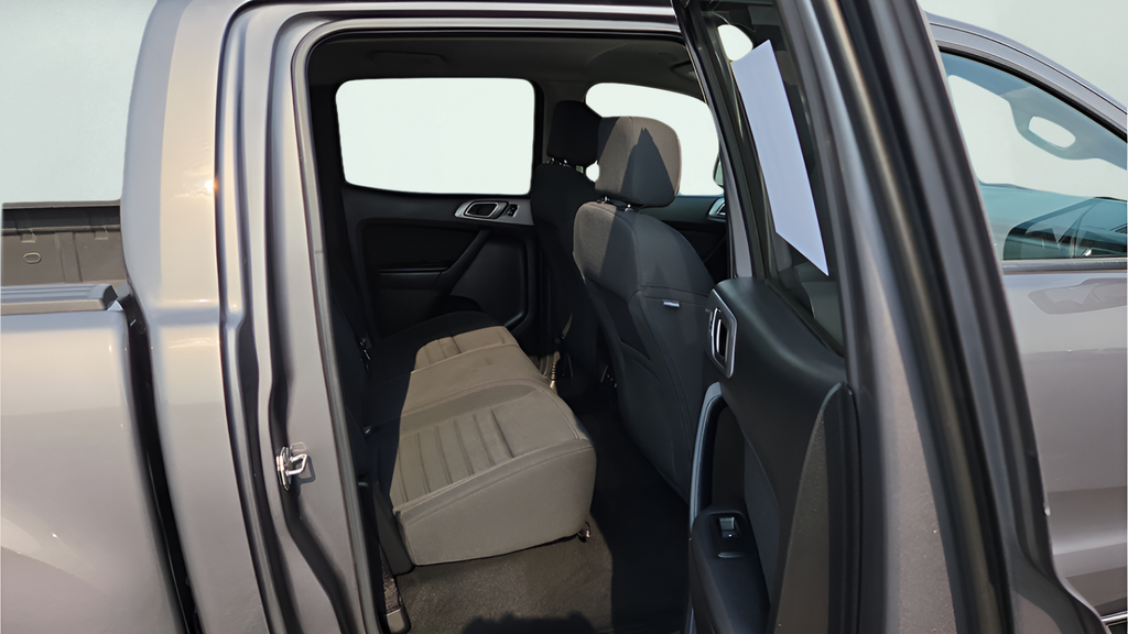 Used 2021 Gray Ford XLT image 25