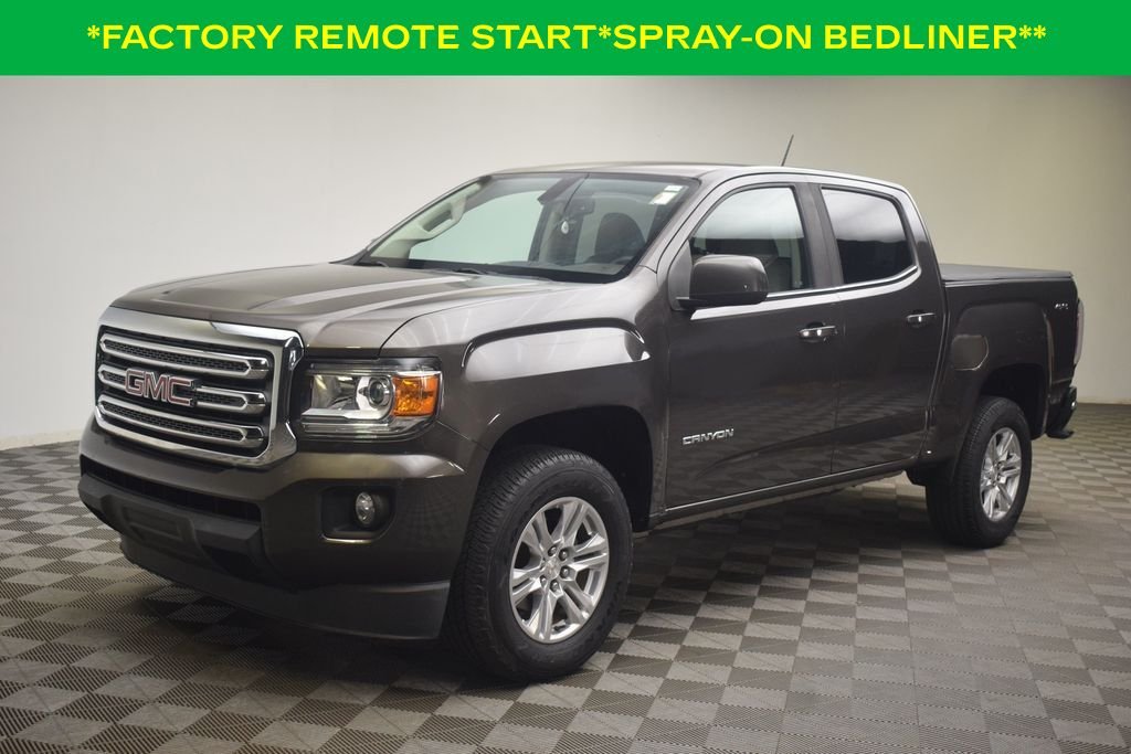 Used 2019 Smokey Quartz Metallic GMC SLE1 image 3