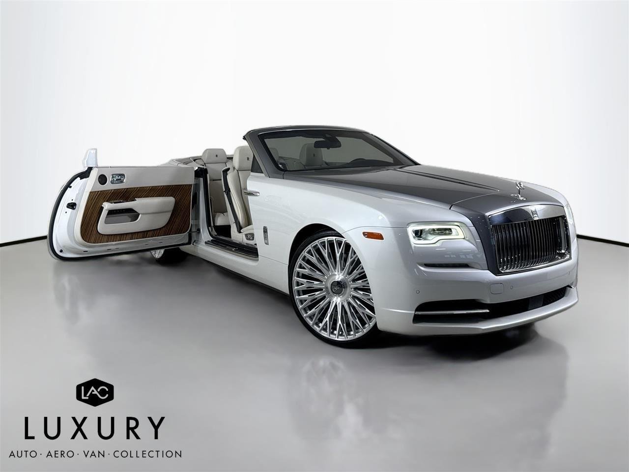 2016 Rolls-Royce Dawn Base