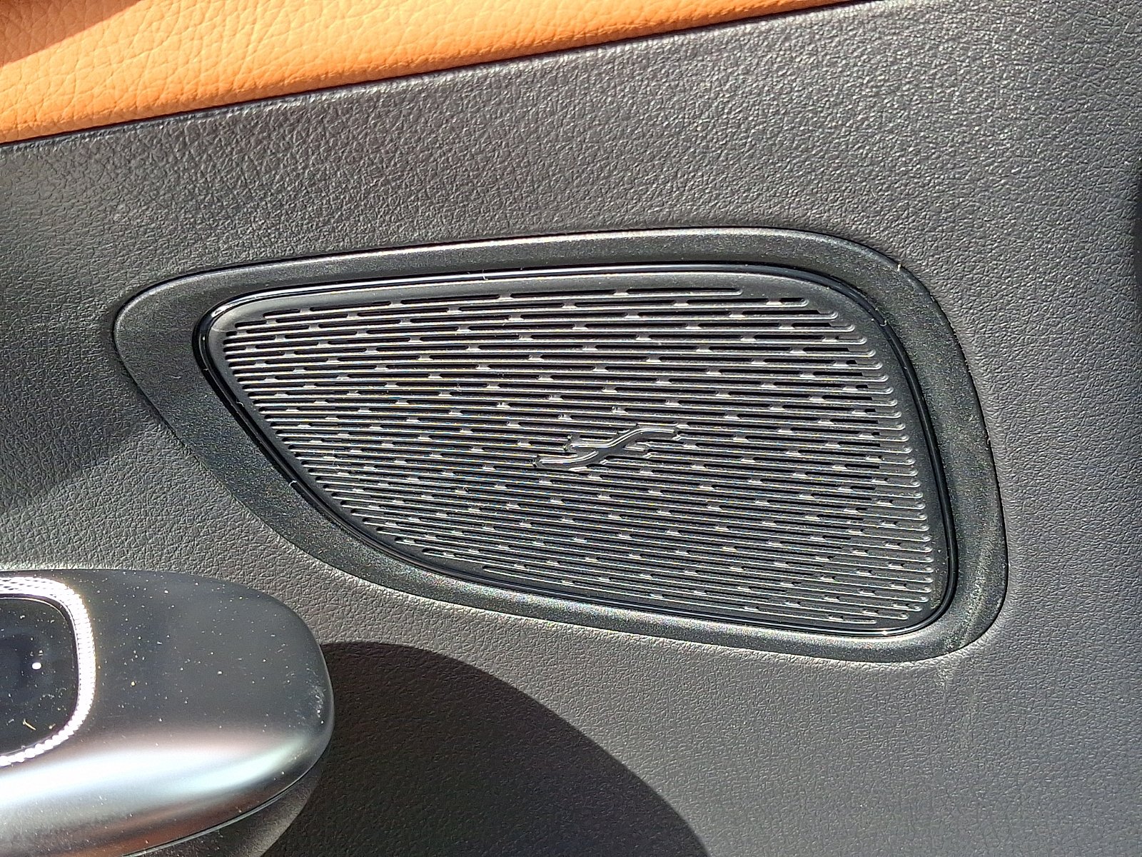 New 2027 Graphite Grey Metallic Mercedes-Benz GLC 300 image 14