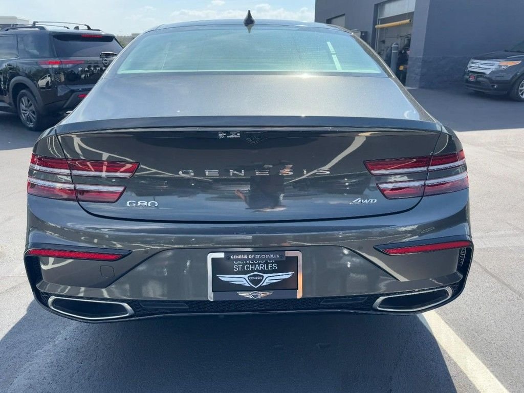 Used 2026 Makalu Gray Genesis 2.5T Sport Prestige image 4