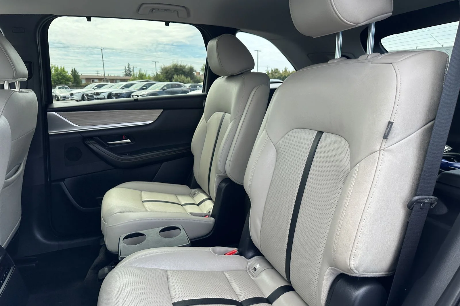 Certified Used 2024 Sonic Silver Mazda Premium image 14