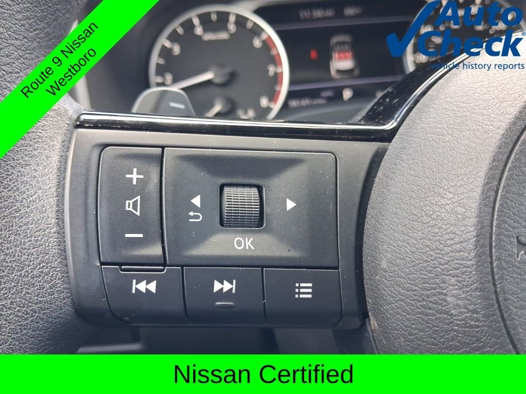 Used 2023 Gray Nissan SV image 21