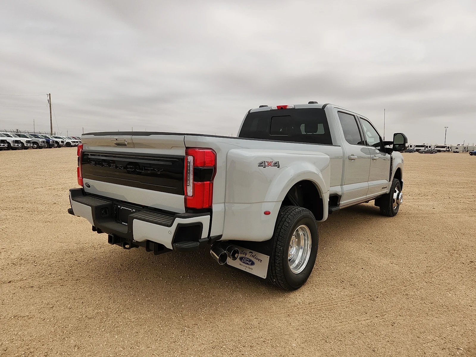 New 2026 Avalanche Ford F-350® Platinum® image 7
