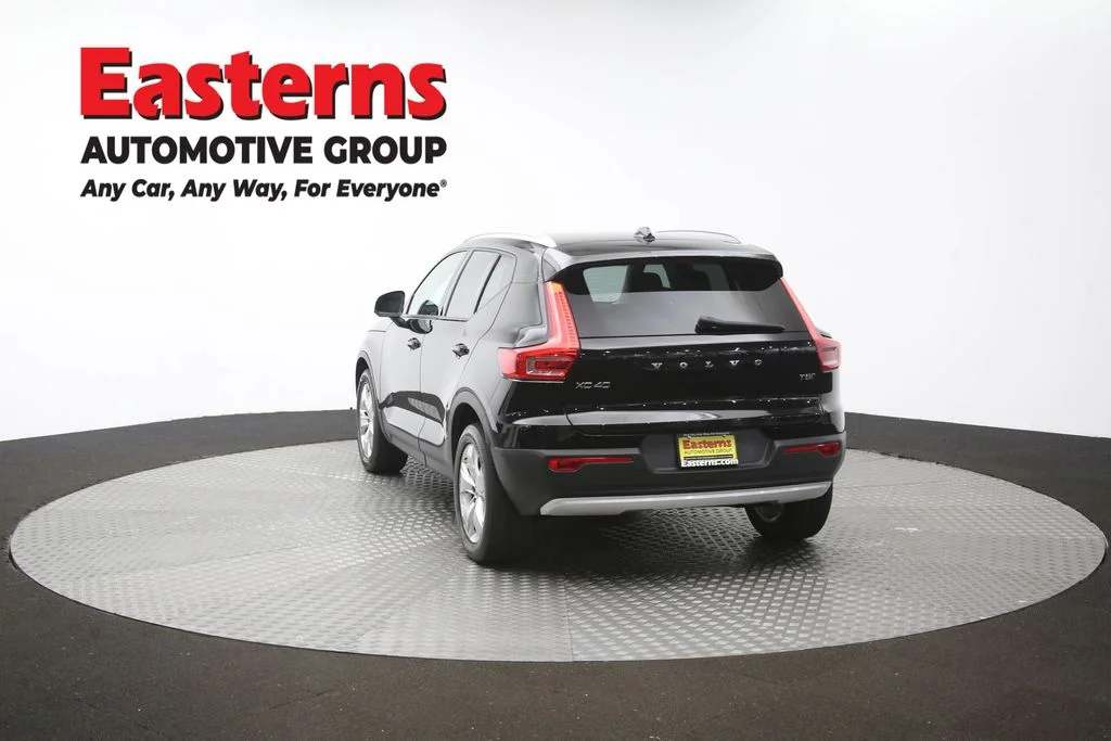 Used 2019 Black Volvo Momentum image 64