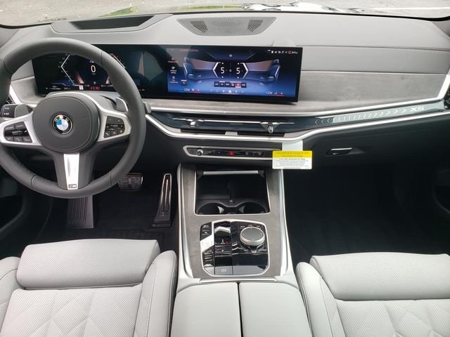 New 2026 Black Sapphire Metallic BMW xDrive40i image 16