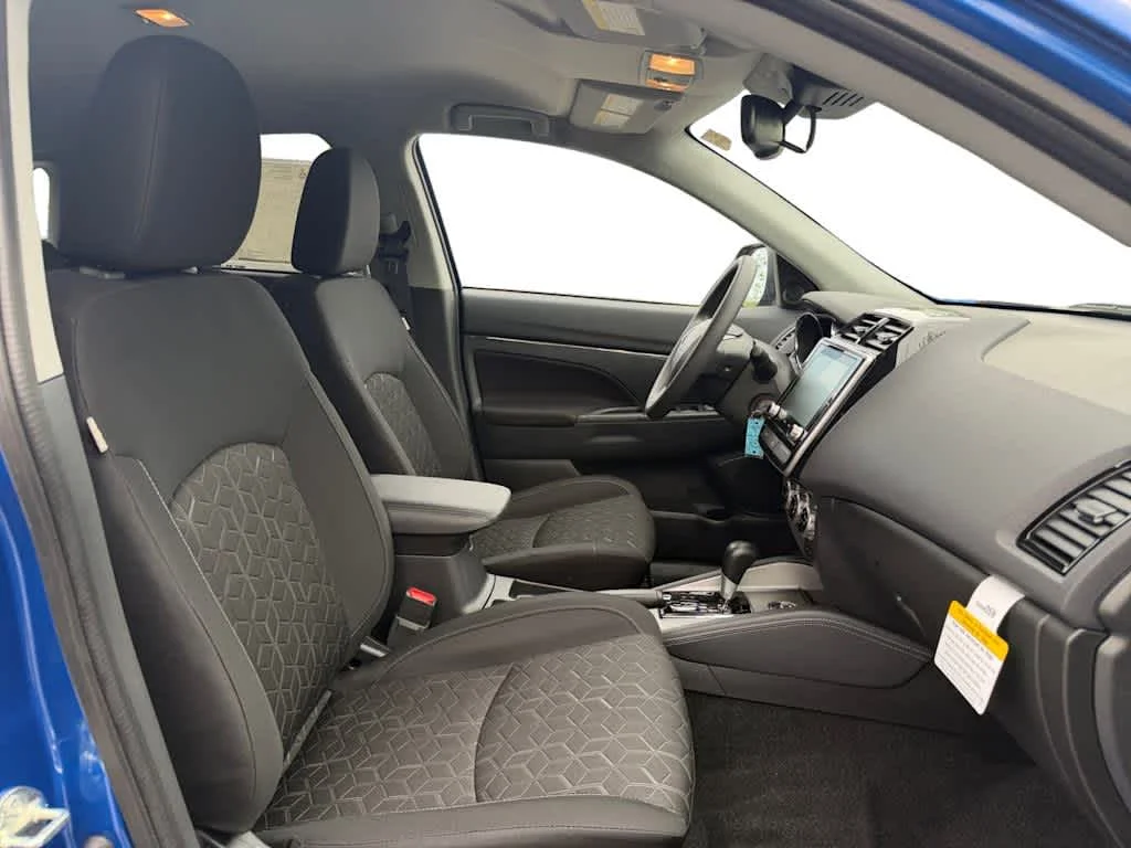 New 2026 Octane Blue Metallic Mitsubishi S image 12