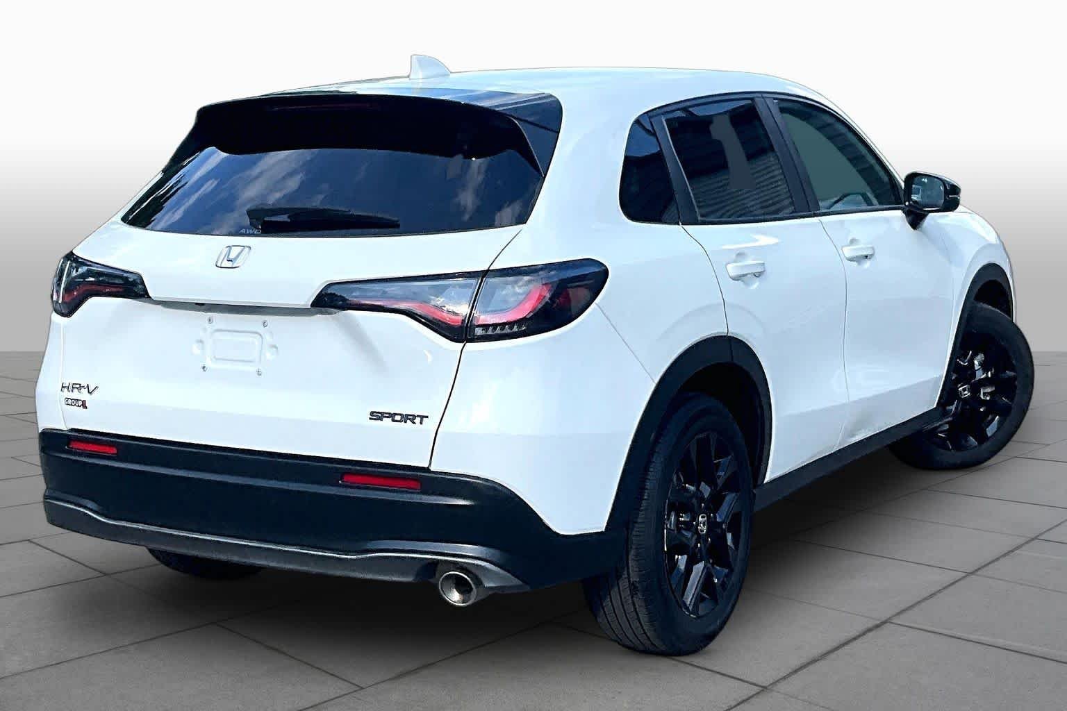 Used 2024 Platinum White Pearl Honda Sport image 13