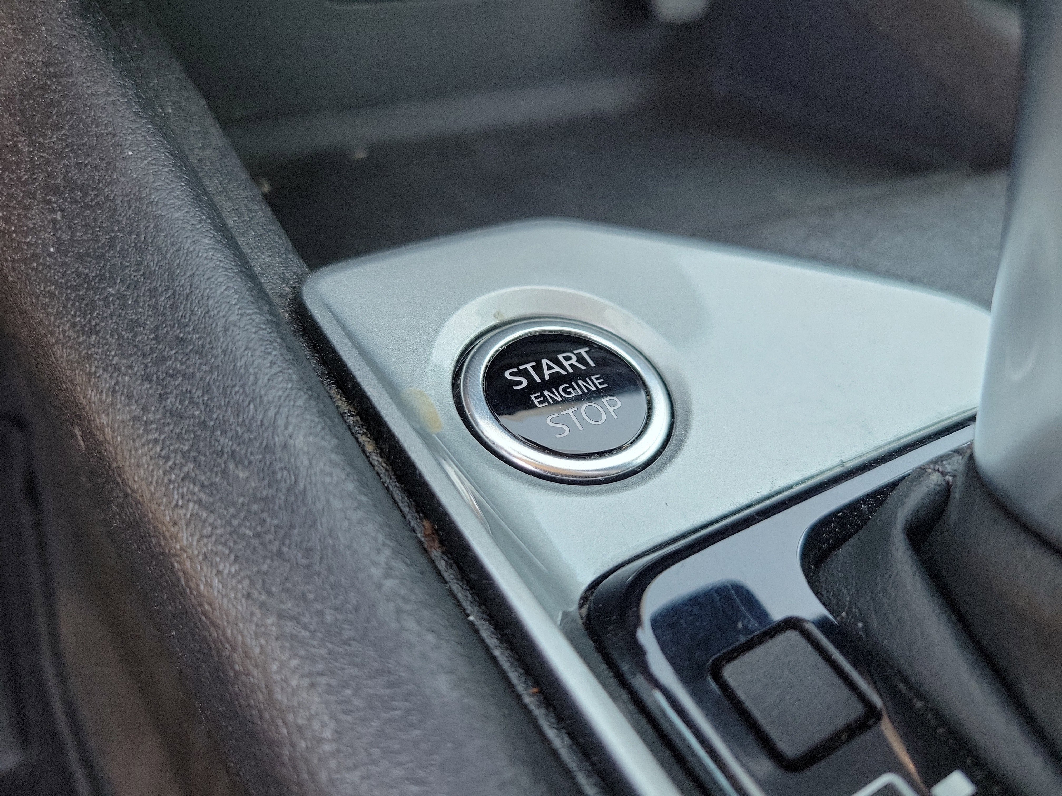 2025 Nissan Altima SV - Photo 13