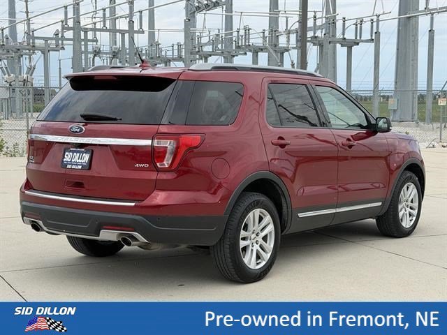 Used 2018 Red Ford XLT image 4