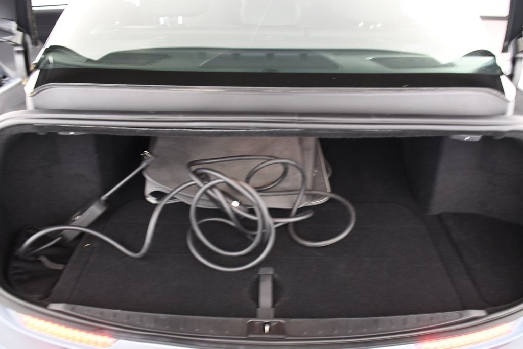 Used 2024 Fathom Blue Metallic Lucid Touring image 23