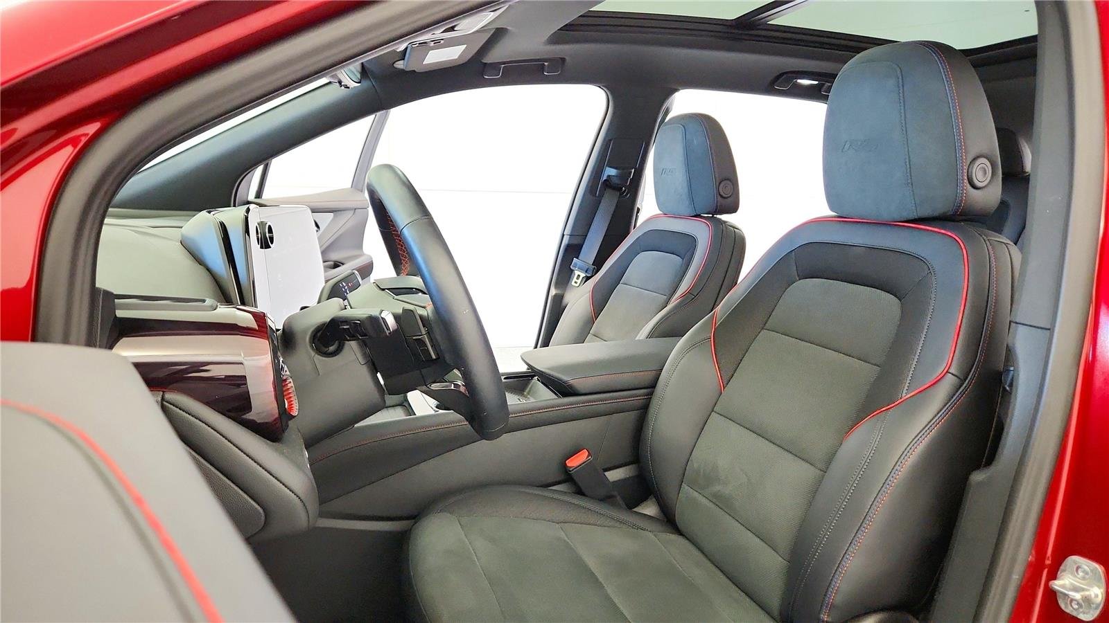 2025 Chevrolet Blazer EV RS - Photo 28