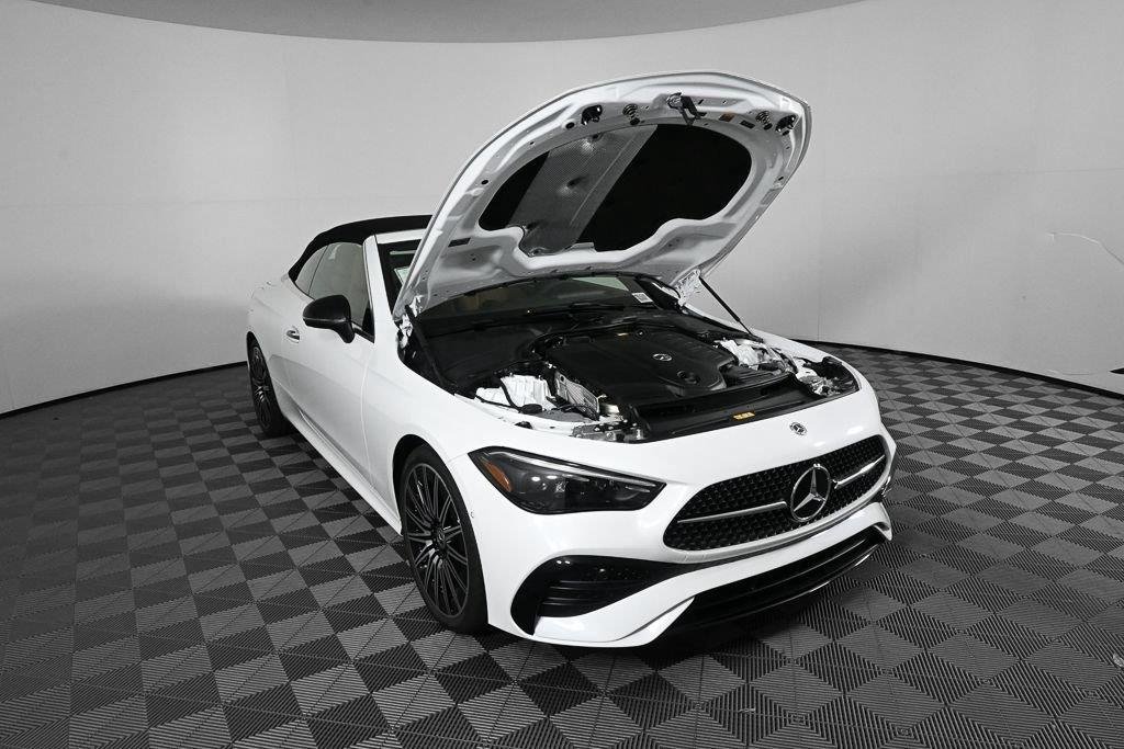 New 2027 MANUFAKTUR Moonlight White Metallic Mercedes-Benz CLE 450 image 30