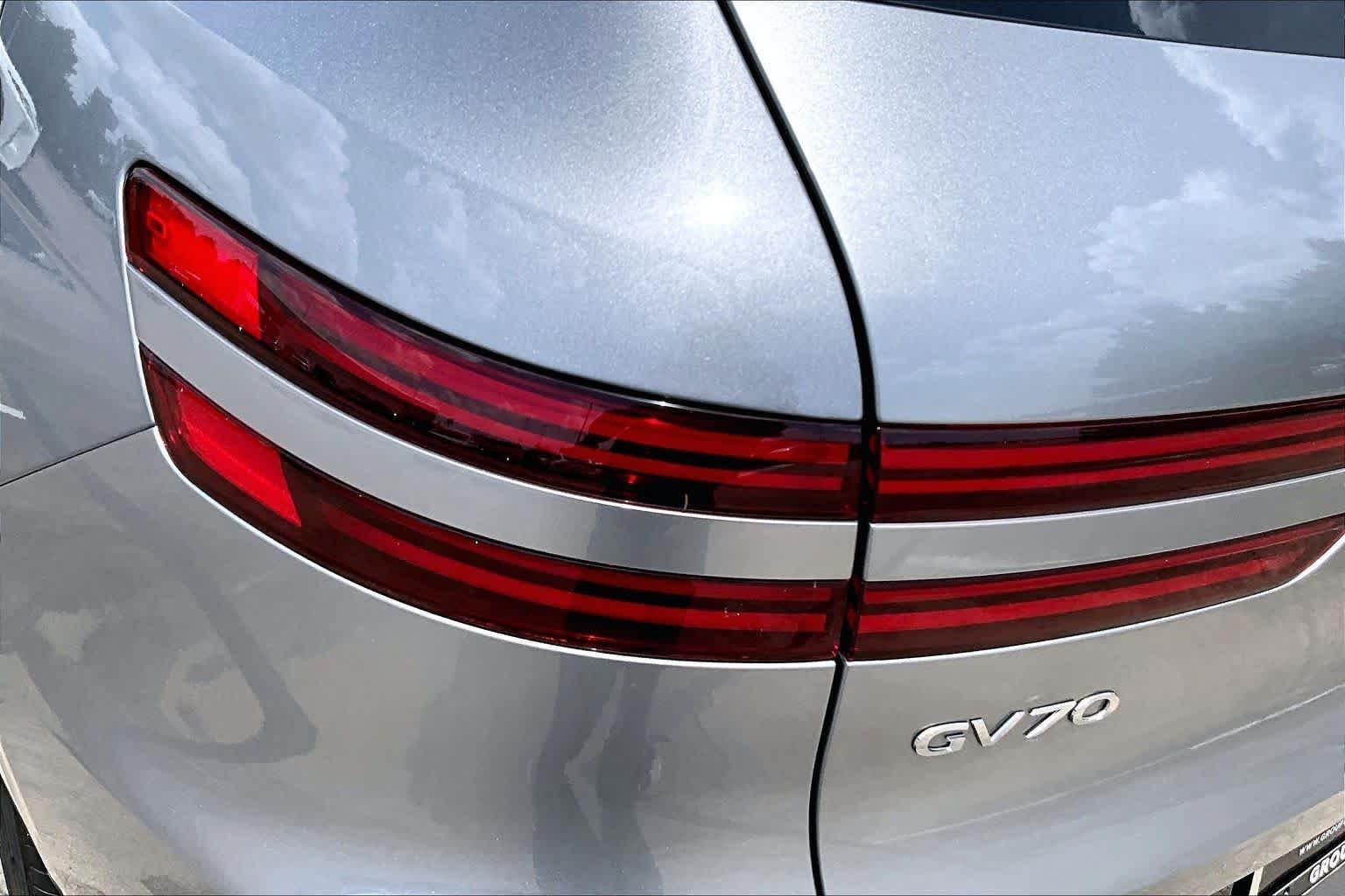 Certified Used 2026 Savile Silver Genesis 2.5T Sport Prestige image 28