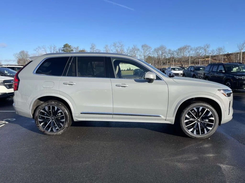 New 2026 Vapour Grey Volvo Plus image 28