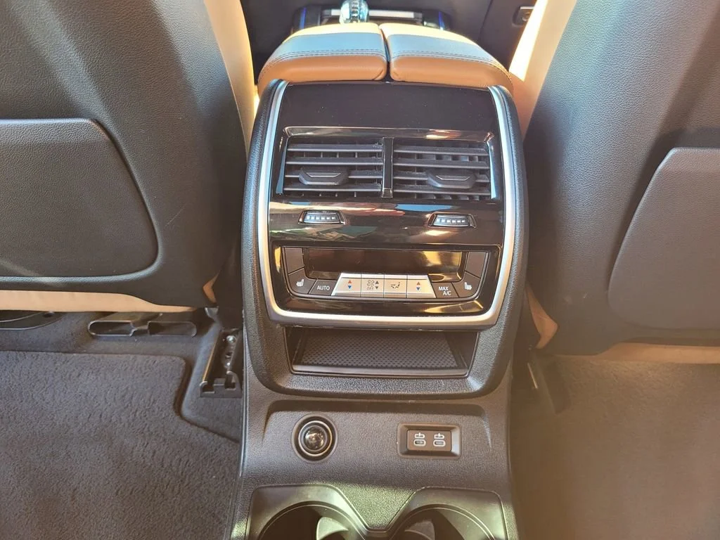 2021 BMW X7 M50i - Photo 19