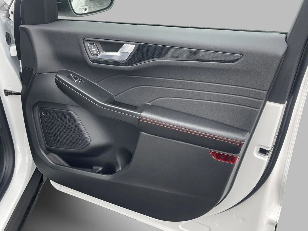 New 2026 Star White Metallic Tri-coat Ford ST-Line image 14