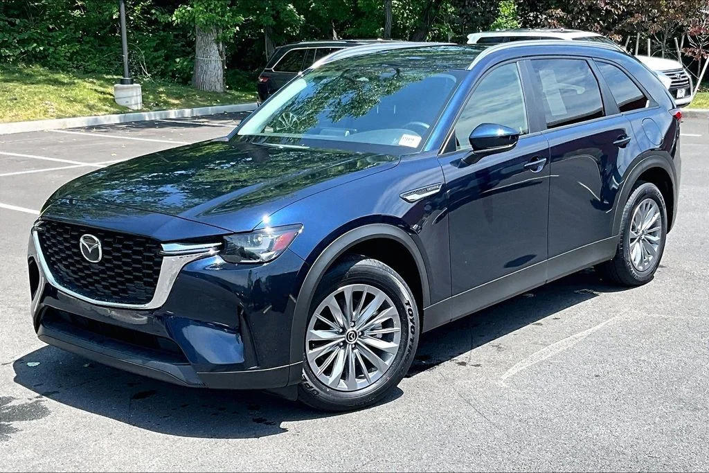 Used 2026 Blue Mazda 3.3 Turbo Select image 1
