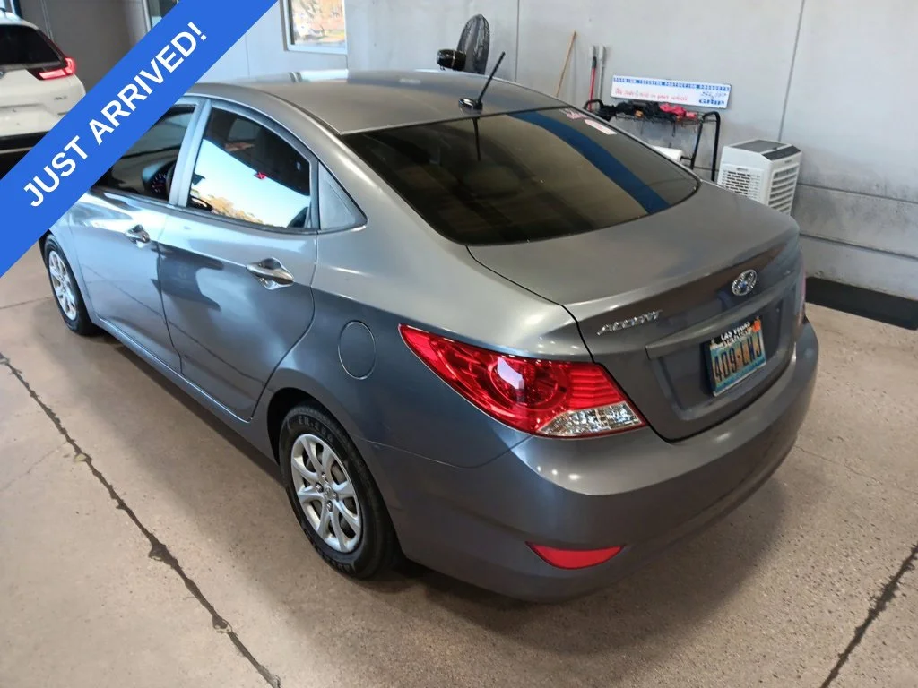 Used 2014 Gray Metallic Hyundai GLS image 4